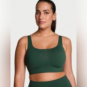 Victoria’s Secret VSX 34-B Featherweight Махтм Sports Bra Botanical Green- NWT